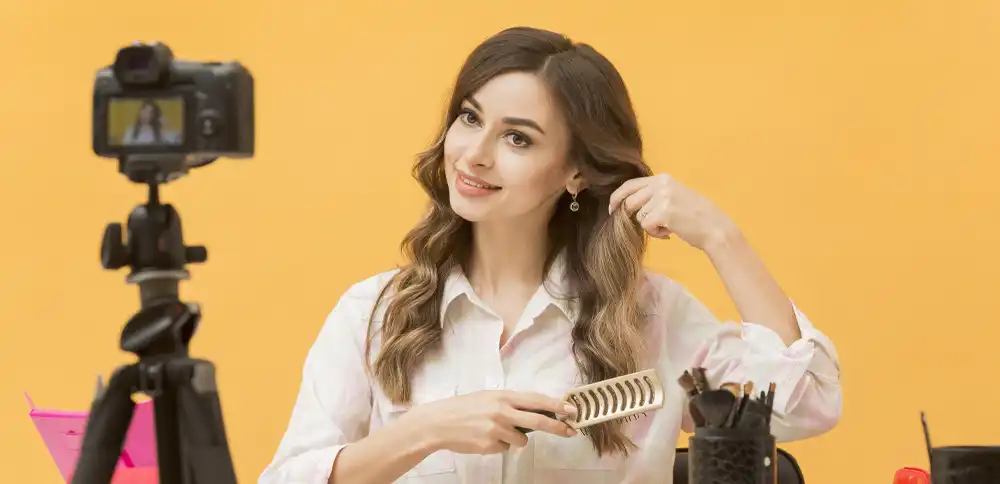 تولید محتواي ويديويي در صنعت آرايش و زيبايي